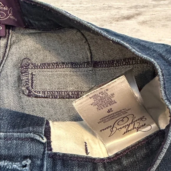 NYDJ | Not your Daughter’s Jeans Dark Wash Flare Leg Jeans size 2P - Picture 7 of 8